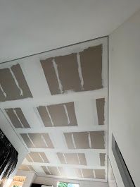 Forro de gesso acartonado com recortes geométricos modernos - Arte Gesso BH